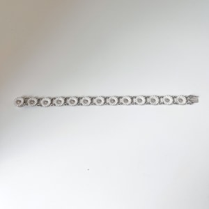 Georg Jensen Multi Daisy Silberarmband mit weißer Emaille