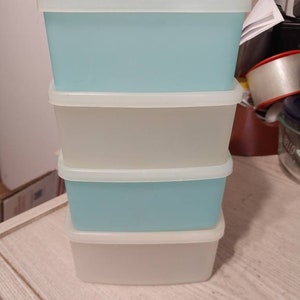 Vintage Tupperware Tall Round Storage Container in Mint Green W Turquoise  Lid, Kitchen Pantry Storage Container 
