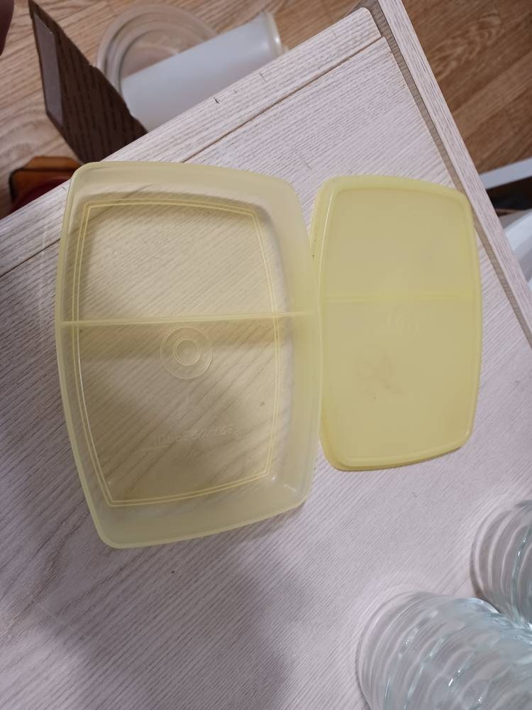 Pair of Vintage Tupperware Packette Light Gold Divided Snack Containers,  813 