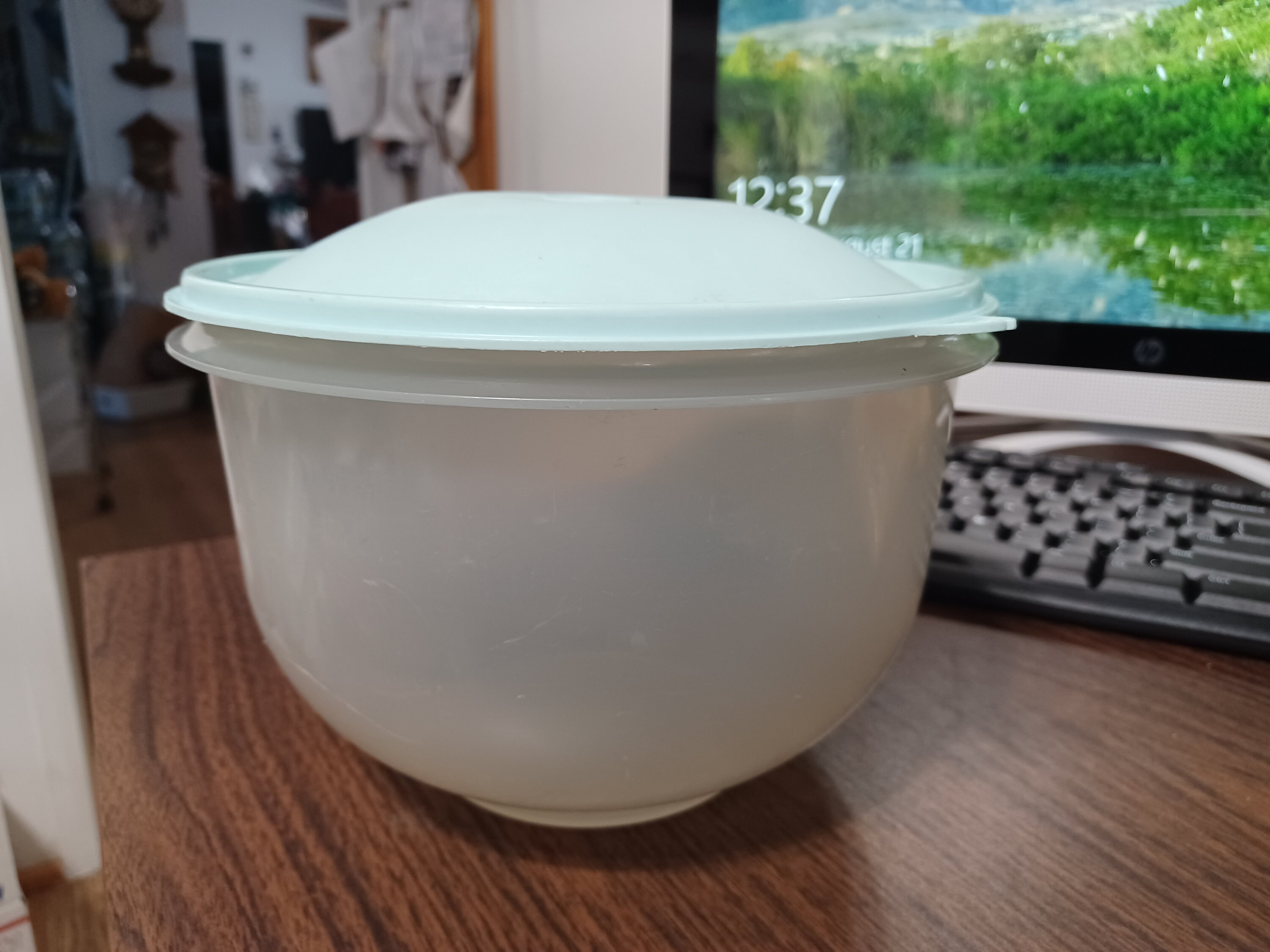 Tupperware Classic Vintage Super CRISP IT Lettuce Cabbage Saver NEW Grape  Purple,  price tracker / tracking,  price history charts,   price watches,  price drop alerts