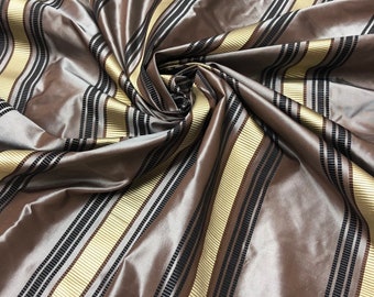 Seidentaft 134 cm Schöner Mauve Grau Rosa Seidentaft mit schwarz-goldenen Rillenstreifen