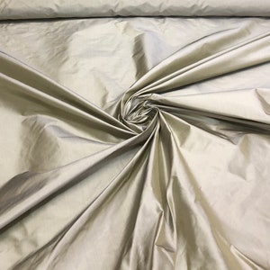 Taffeta di seta 54&quot; larga da 54&quot; Bellissima luce pistacchio color seta tessuto taffeta venduto tagliato a misura
