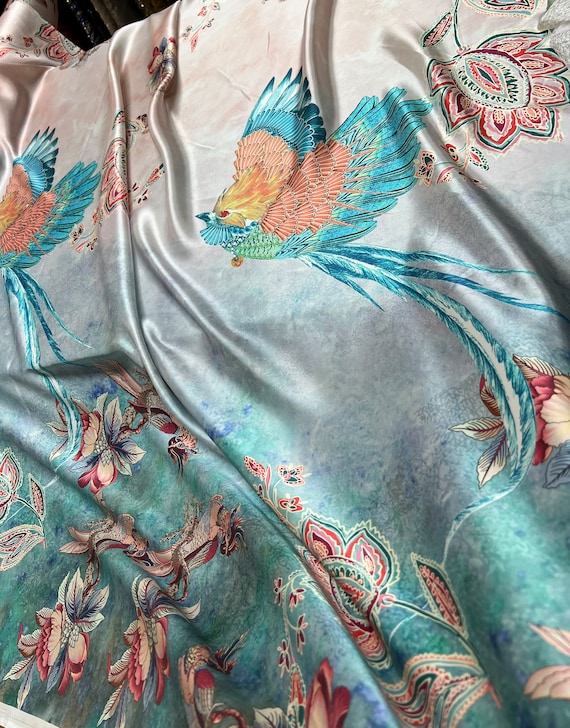新品 EDITION SILK PRINT FABRIC スリーピングガウン 新品 EDITION SILK PRINT FABRIC スリーピングガウン