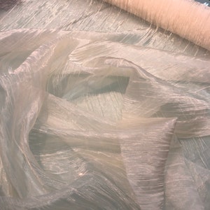 Crinkle Organza 45 "breite Schöne Creme Farbe Stoff verkauft."
