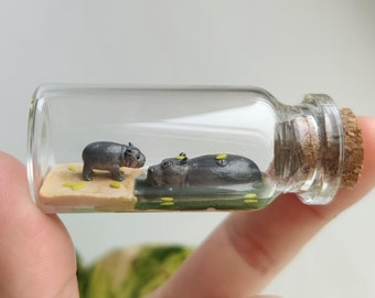 baby pygmy hippo with mother in a glass-bottle / unique miniature figure szene/ handmade artwork / diorama