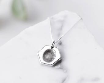 Silver Fingerprint Necklace / Custom Necklace / New mom necklace / Personalised silver necklace / Baby Fingerprint necklace / Gift for her