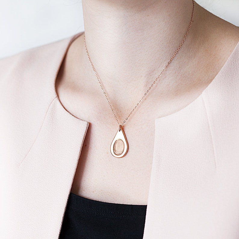 Rose Gold Fingerprint Teardrop Necklace imagem 5