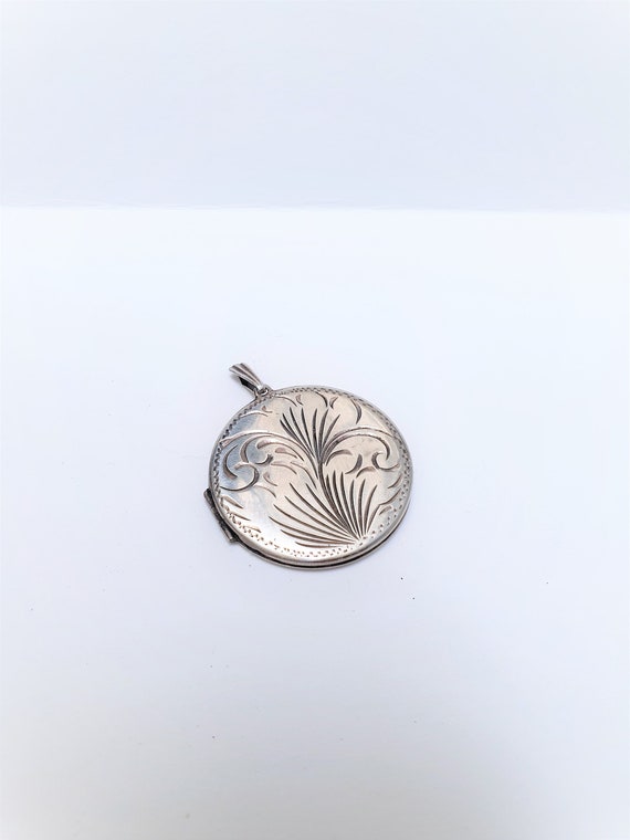 1950s large round engraved locket pendant - image 1