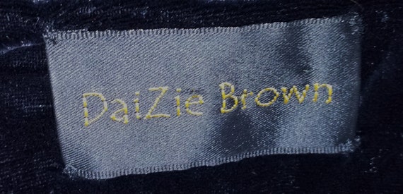 1990s does 1970s Vintage DaiZie Brown Silk Velvet… - image 8