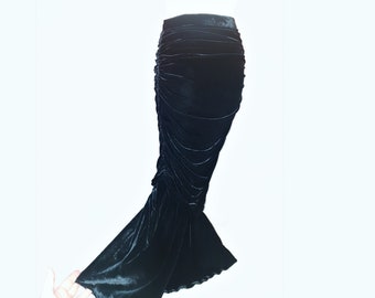 Early 2000s black velvet Morticia Addams style ruched trumpet/fishtail velvet skirt size UK 8/10