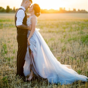 Blue wedding dress with tulle and off-white lace, with train, buttons on the back, transparent, 2022 european wedding, Boho wedding dress