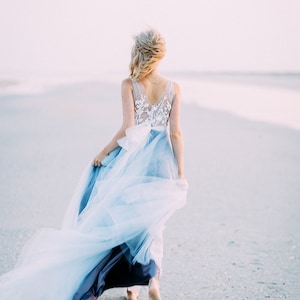 Blue wedding dress with tulle and off-white lace, with train, boho wedding dress, buttons on the back, transparent, 2022 european wedding image 4