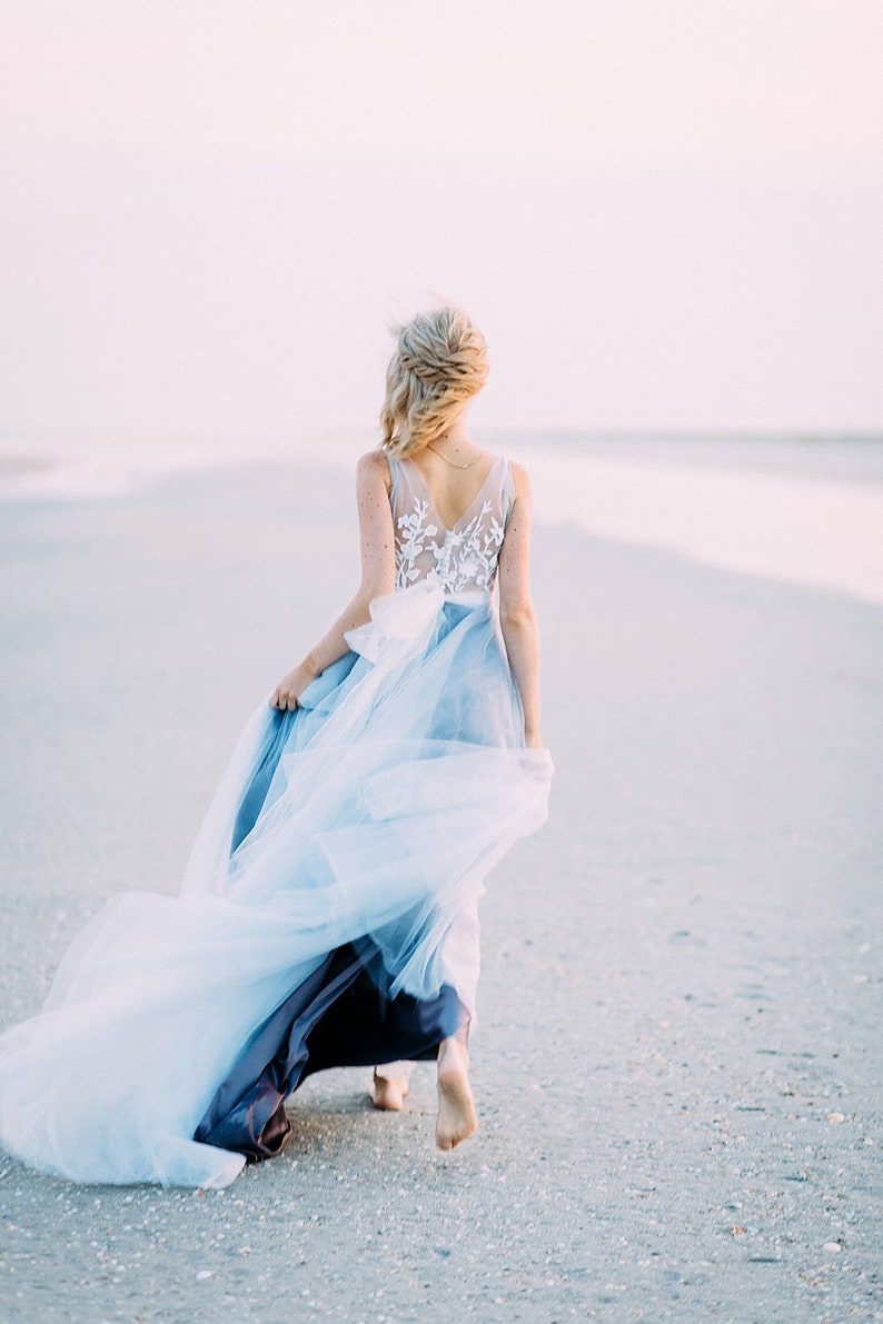 Blue wedding dress with tulle and off-white lace, with train, boho wedding dress, buttons on the back, transparent, 2022 european wedding image 4