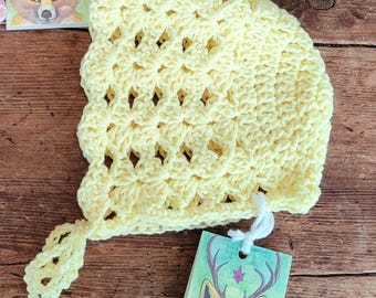 Handmade Lacey Crochet Baby Bonnet: Newborn Photo Prop