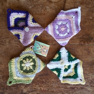 Granny Square Pouch, Button closure, Change purse, credit card pouch, crochet Coin Purse, ear bud pouch, crochet granny square wallet
