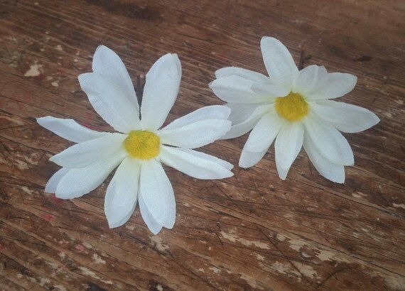 24 Stück Haarnadeln Mit Gänseblümchen – Weiß, Aus Stoff & Metall – Für Hochzeit, Party & Alltag