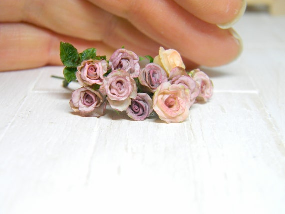 dollhouse flowers