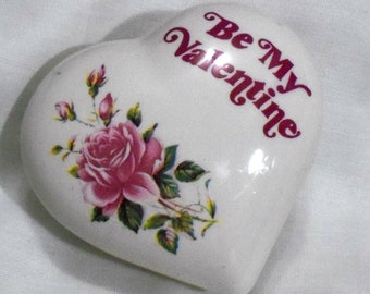 Pink Rose Buds 3"  Be My Valentine Lidded Ceramic Trinket Ring Box