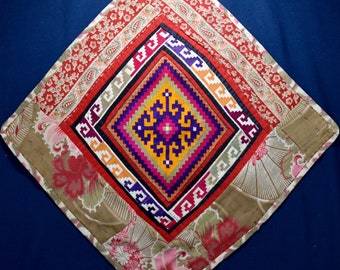Mandala embroidered with patchwork surround  (4)