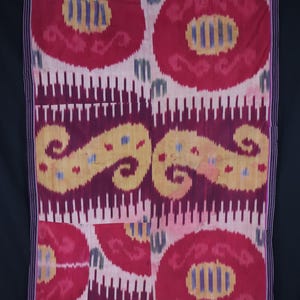 Antike Usbekische Ikat Platte