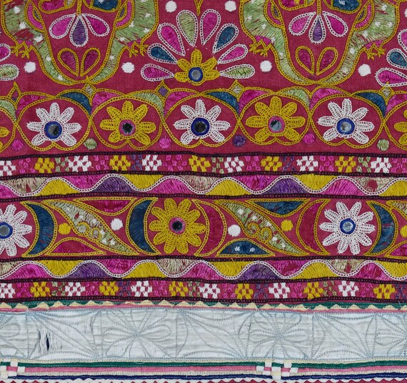 Pretty vintage Indian skirt length - image 2