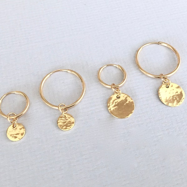 SMALL or MEDIUM HAMMERED Disc Hoop, 14k Gold Filled, Small Hoop Coin Earring, 12 or 16 mm Creole, Dainty Simple Earrings, Cute Gift For Her