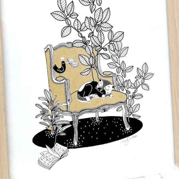 Affiche noire et dorée d'un chat qui dort dans un fauteuil bergère, vintage, oiseau, plante, musique, papeterie, illustratrice Nantes