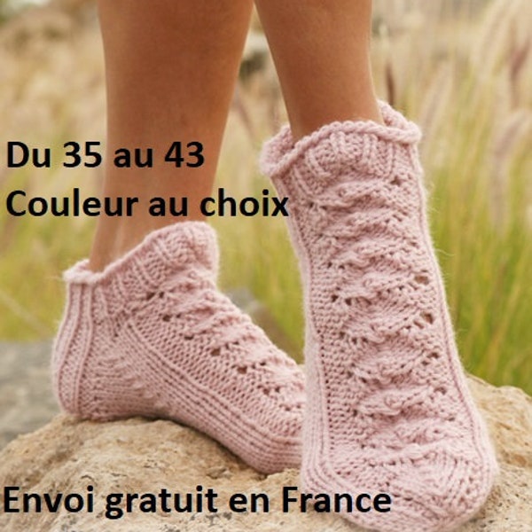 Chaussons laine et alpaga femme tricotés main, chaussettes courtes socquettes dentelle pantoufles, couleur au choix accessoire automne hiver