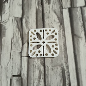 kaleidoscope pull through  disk(square)
