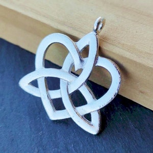 LOT DIY 3/5 / 10 Stück keltische Knoten Liebe Triquetra Charms Liebesgeschenk, Triquetra Anhänger irische Schmuck Versorgung für DIY Halskette machen, Crafting Sets
