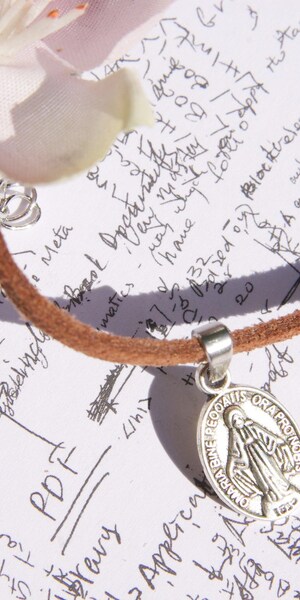 Collier Pendentif Religieux Chrétien Orthodoxe Grec Double Face En Bois D'olivier - Avec Croix Et Cordon Ajustable