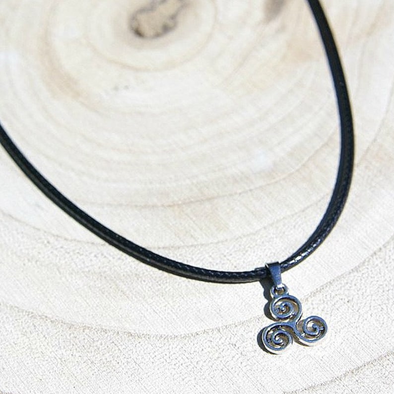 Celtic knot Tiny Trinity charm necklace, Celtic Knot Triquetra Pendant, amulet spiritual talisman protection Triskel Jewelry gifts for men image 5