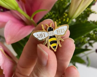 Save the Bees - pin badge