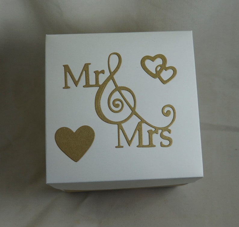 Romantic Gift Wedding Gift Wedding Exploding Gift Box Explosion Gift Box Gold and White Anniversary Gift Newly Wed Gift