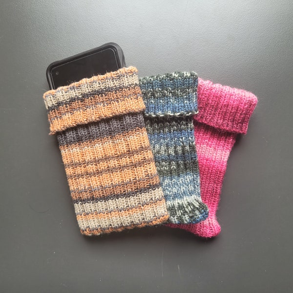 Handysocken verschiedene Farben handgestrickt