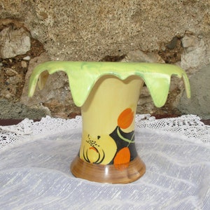 Vintage Myott Vase. Myott Art Deco Vase.  Evert Wavy Rim.  Myott Evert Wavy Rim.  Vintage Wavy Rim Vase. Ceramic Hand Painted Superb