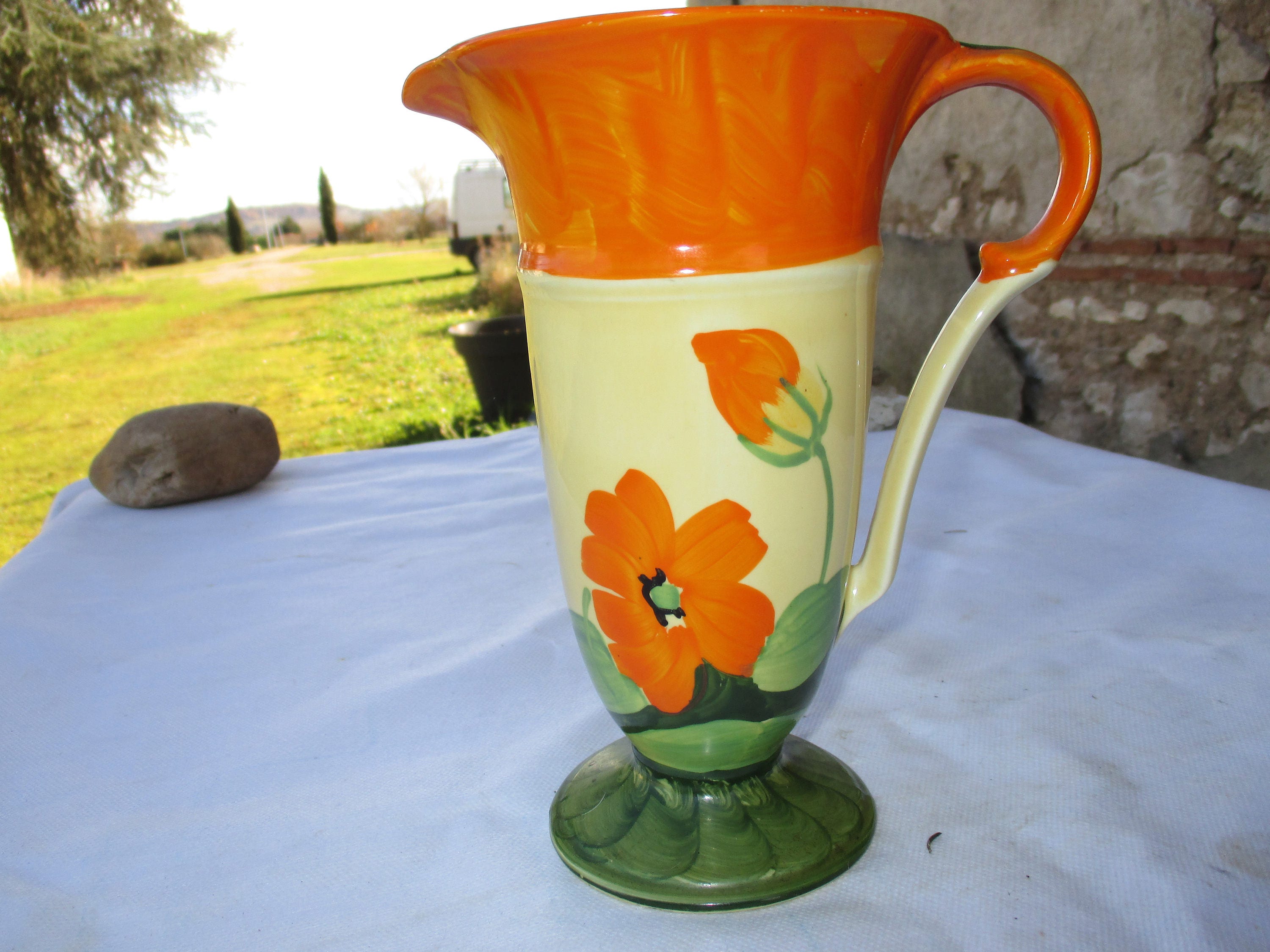 Myott Trumpet Jug Art Deco, English 1930s. Perfect Classic Myott Design