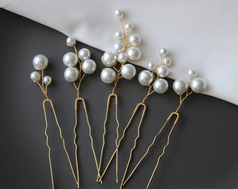 Pearl Hair Pins, Set of Gold Hair Pins, Minimalist Hair Clips, Pearl Hair Piece, Bridal Hair Clip, Wedding Hair Pins, Bridesmaids Hair Pins