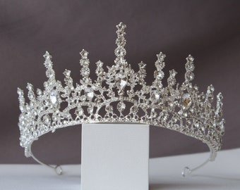 Silver Tiara, Bridal Tiara, Crystal Wedding Crown, Rhinestone Tiara, Wedding Tiara, Princess Tiara, Silver Headband, Quinceanera Tiara