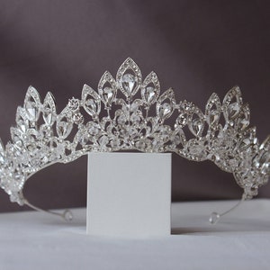 Silver Tiara, Rhinestone Tiara, Wedding Crown, Tiara Headband, Quinceanera Tiara, Crystal Tiara for Brides, Bridal Tiara Set, Princess Tiara