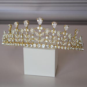 Gold bridal tiara, Zirconium tiara, Crystal wedding crown, Rhinestone tiara, Wedding tiara, Tiara for woman, Child tiara, Gold royal tiara