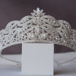 Wedding Tiara, Silver Tiara with zirconium stones, Bridal Tiara with Earrings, Crystal Wedding Crown, Rhinestone Tiara, Silver Crown