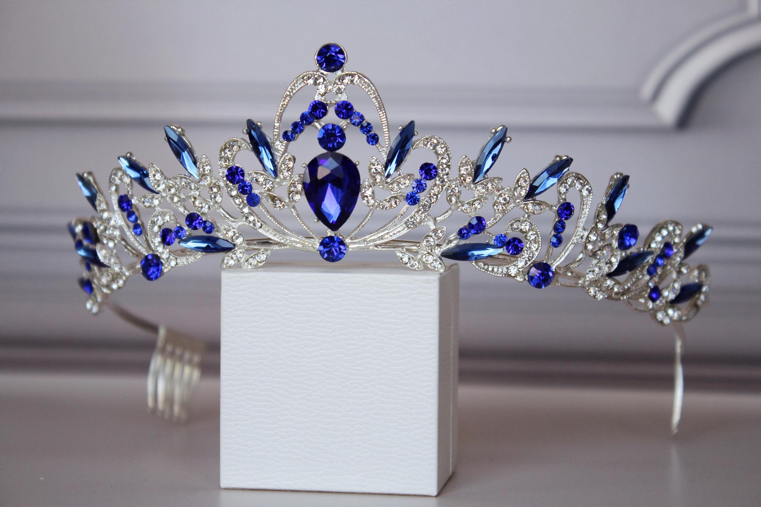 Elegant Silver Tone Tiara with Royal Blue beads. New in packaging! FAST SHIPPING! Silver With Royal Blue Stones Full Crown  main image 3