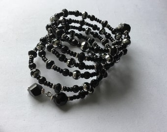 Black beaded memory bracelet