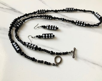 Black and white Dot Bead Necklace with Earrings