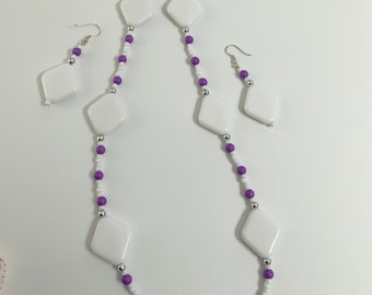 Pretty White with Purple Beaded Necklace with Earrings