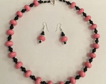 Pink and black beaded choker necklace and earring set