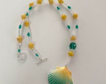 Yellow and Gree Shell Pendant Necklace