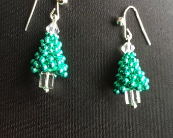 Christmas tree earrings