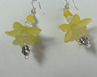 Pretty Yellow Flower Earrings